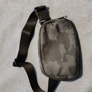 Lululemon cross body belt bag